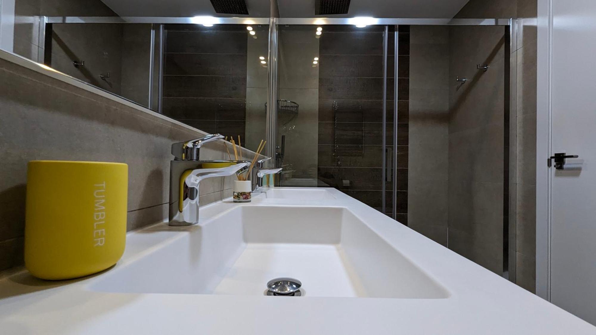 Sunset Waves Luxury Apartment Benidorm Eksteriør bilde