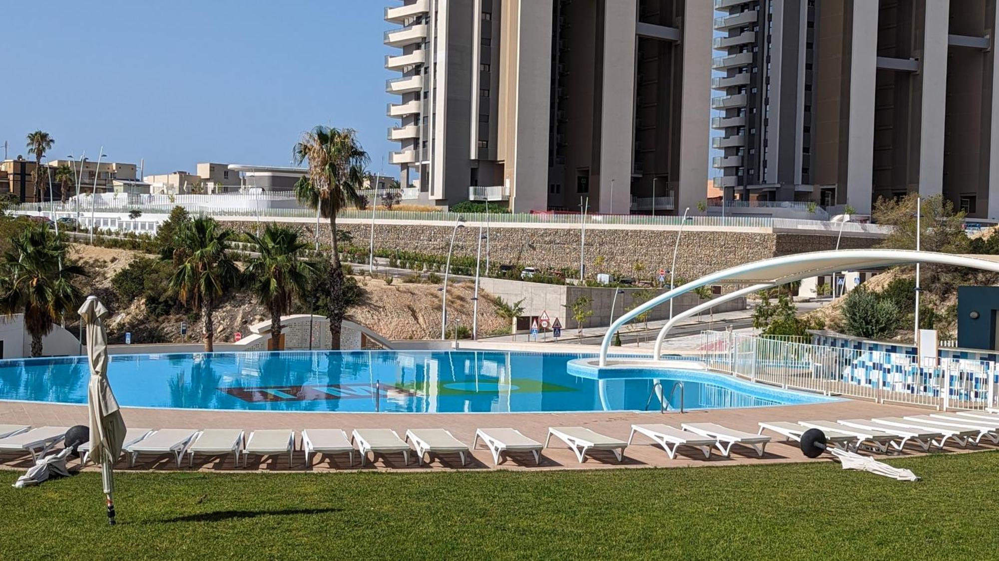 Sunset Waves Luxury Apartment Benidorm Eksteriør bilde