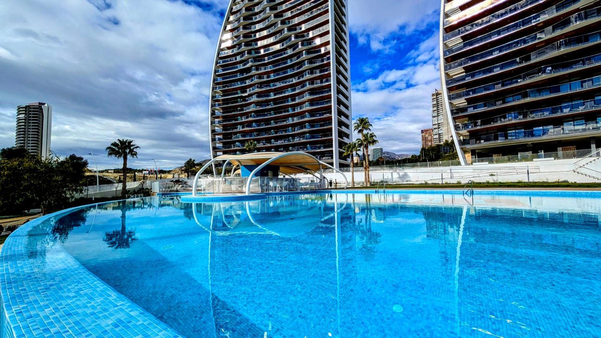 Sunset Waves Luxury Apartment Benidorm Eksteriør bilde
